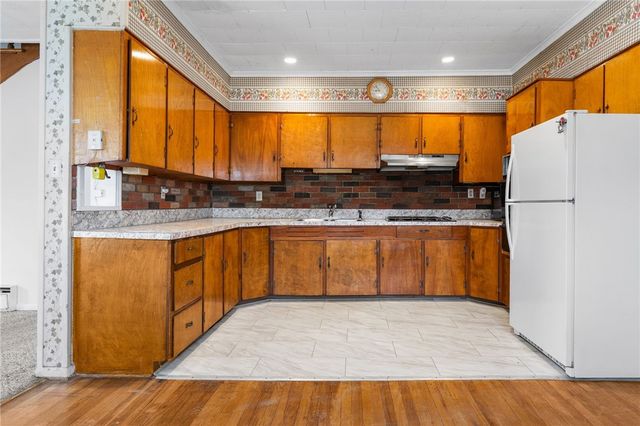 26 Laurel Bank Avenue, Deposit, NY 13754