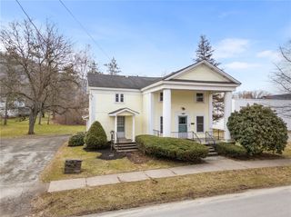 26 Laurel Bank Avenue, Deposit, NY 13754