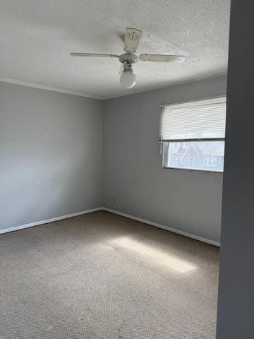 840 Superior Boulevard, Wyandotte City, MI 48192