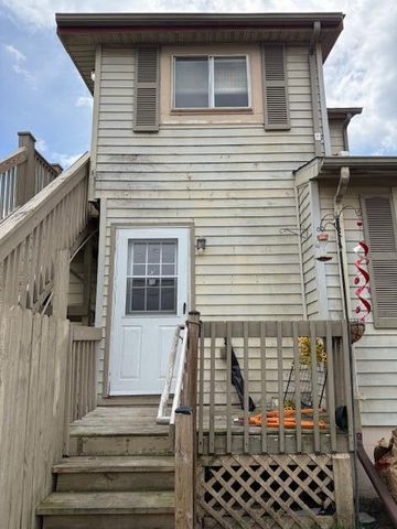 840 Superior Boulevard, Wyandotte City, MI 48192