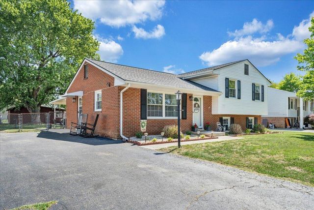 6339 Greenway DR, Roanoke, VA 24019
