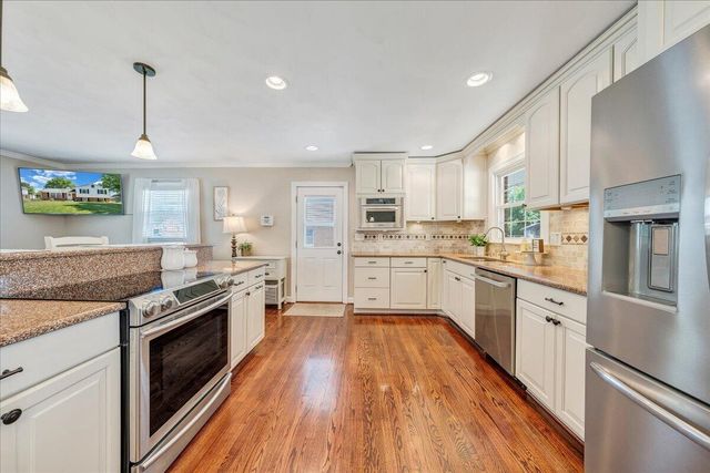6339 Greenway DR, Roanoke, VA 24019
