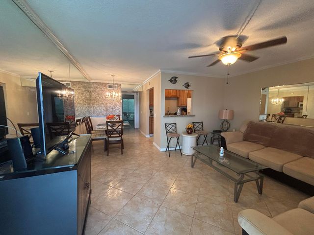 170 E Horizon Street E 110, Boynton Beach, FL 33435