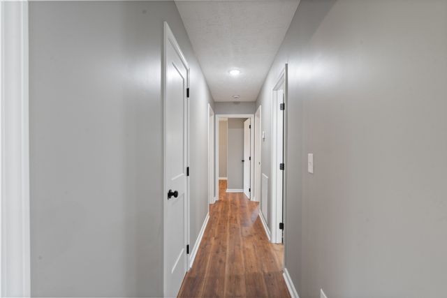 113 Brook St, Mc Ewen, TN 37101