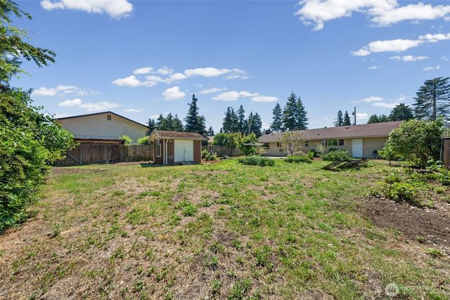 18314 44th Avenue S, Seatac, WA 98188