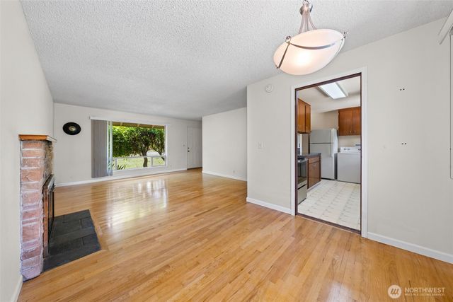 18314 44th Avenue S, Seatac, WA 98188