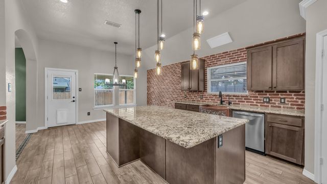 116 Clyde Drive, Aledo, TX 76008
