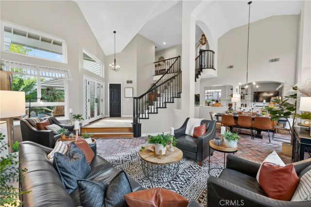 21352 Silvertree Lane, Rancho Santa Margarita, CA 92679