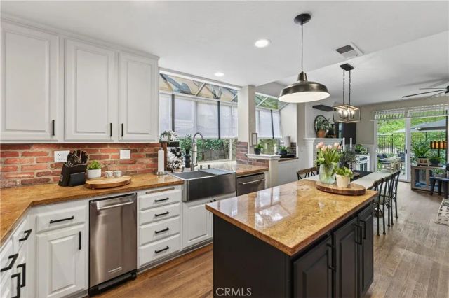 21352 Silvertree Lane, Rancho Santa Margarita, CA 92679