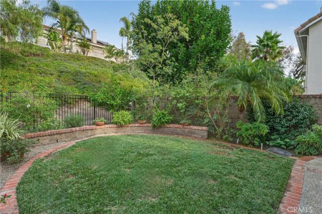 21352 Silvertree Lane, Rancho Santa Margarita, CA 92679