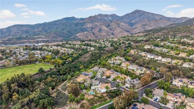 21352 Silvertree Lane, Rancho Santa Margarita, CA 92679