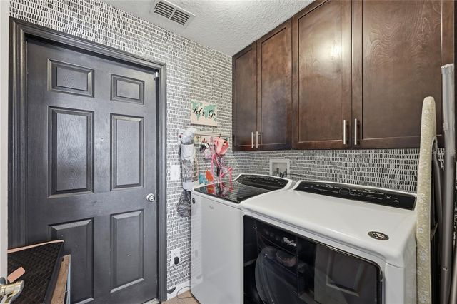 2704 EAGLE CREEK COURT, Kissimmee, FL 34746