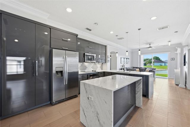 2704 EAGLE CREEK COURT, Kissimmee, FL 34746