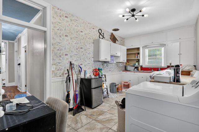 218 N 3rd St, Pulaski, TN 38478