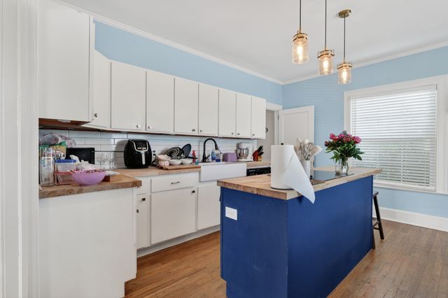 218 N 3rd St, Pulaski, TN 38478