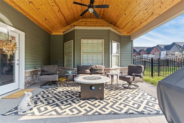 113 Hemingway Ln, Kennedy Twp, PA 15108