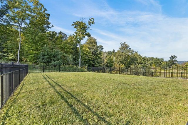 113 Hemingway Ln, Kennedy Twp, PA 15108