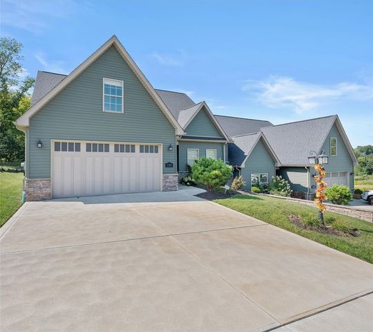 113 Hemingway Ln, Kennedy Twp, PA 15108