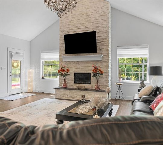 113 Hemingway Ln, Kennedy Twp, PA 15108