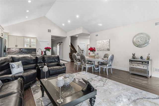 113 Hemingway Ln, Kennedy Twp, PA 15108