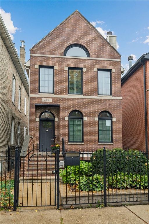 2332 W Dickens Avenue, Chicago, IL 60647 — exterior