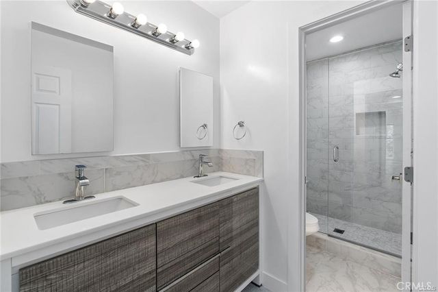 23401 Park Sorrento 34, Calabasas, CA 91302