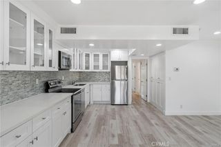 23401 Park Sorrento 34, Calabasas, CA 91302