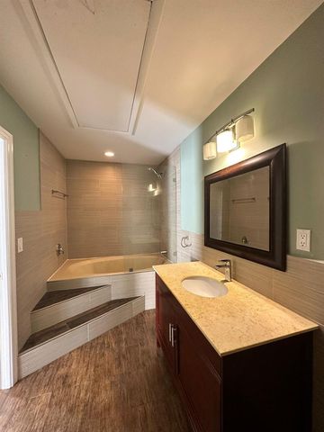 637 Executive Center Drive N 203, West Palm Beach, FL 33401