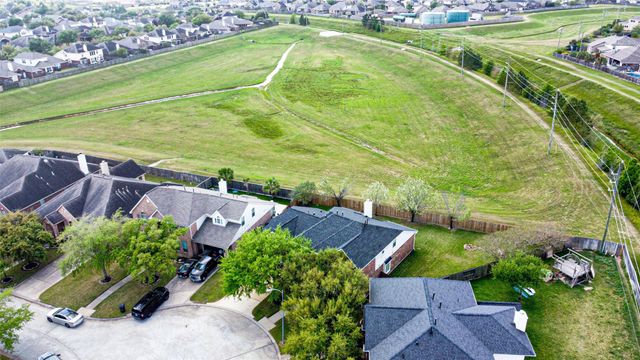 17819 Gables Bend Drive, Tomball, TX 77377