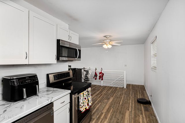 121 Valley Circle, Gray, TN 37615