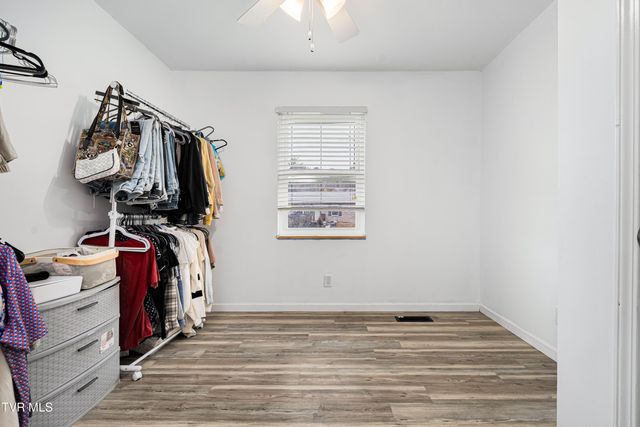 121 Valley Circle, Gray, TN 37615