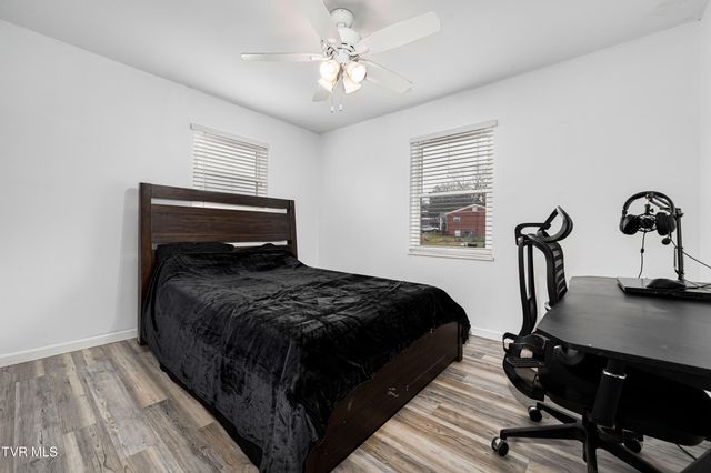 121 Valley Circle, Gray, TN 37615