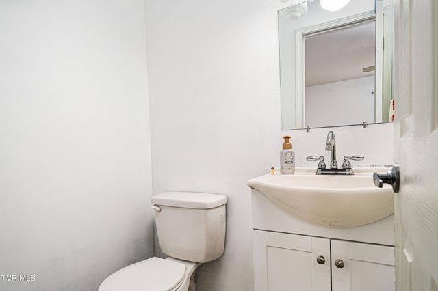 121 Valley Circle, Gray, TN 37615