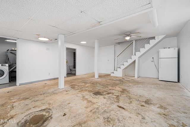 121 Valley Circle, Gray, TN 37615