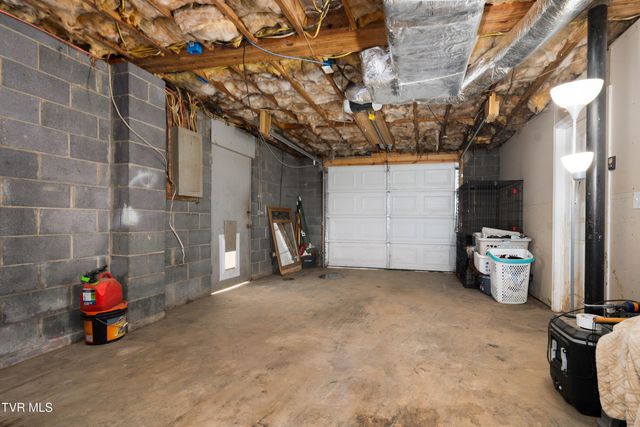 121 Valley Circle, Gray, TN 37615