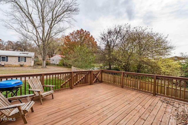 121 Valley Circle, Gray, TN 37615