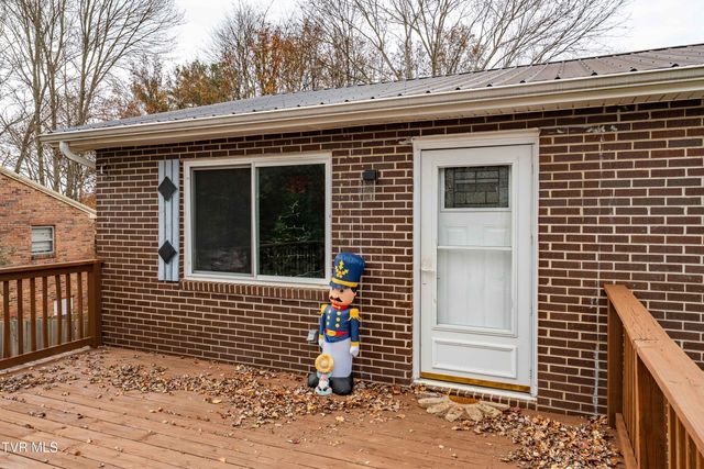 121 Valley Circle, Gray, TN 37615