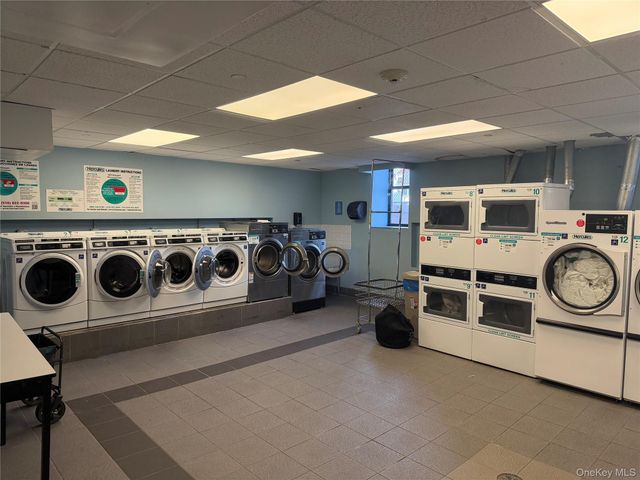 25 W Broadway 104, Long Beach, NY 11561