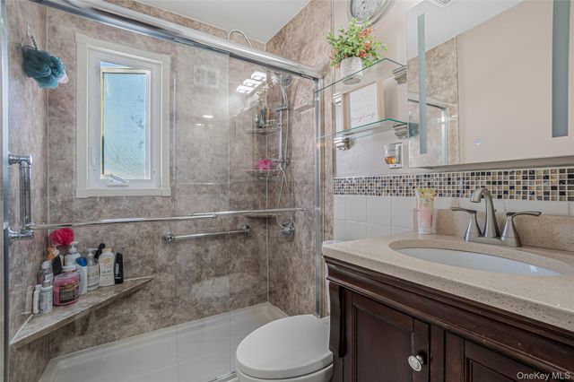 739 N Ascan Street, Elmont, NY 11003