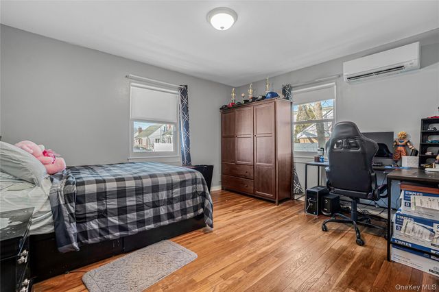 739 N Ascan Street, Elmont, NY 11003