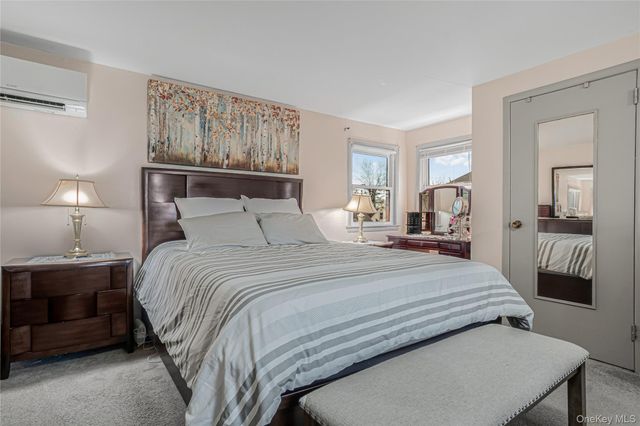 739 N Ascan Street, Elmont, NY 11003