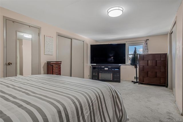 739 N Ascan Street, Elmont, NY 11003