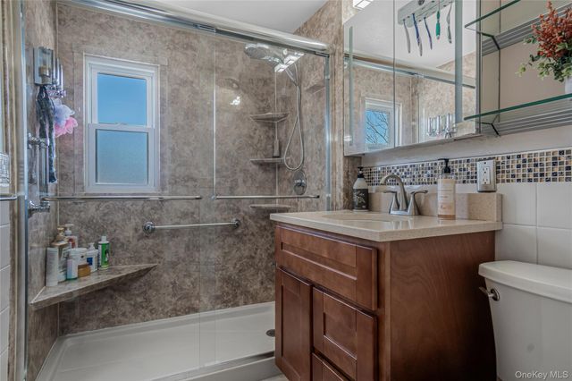 739 N Ascan Street, Elmont, NY 11003