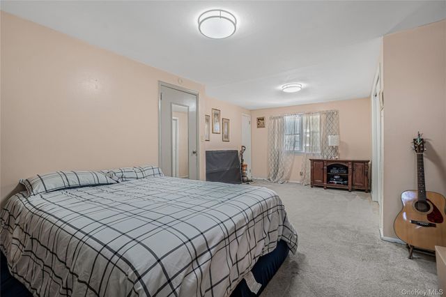 739 N Ascan Street, Elmont, NY 11003