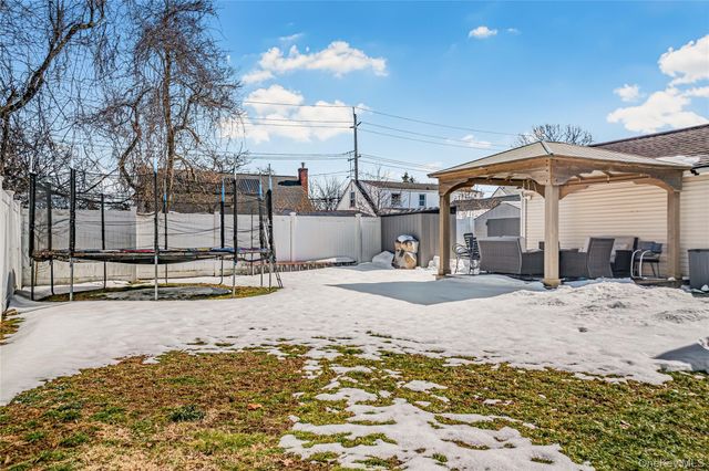 739 N Ascan Street, Elmont, NY 11003