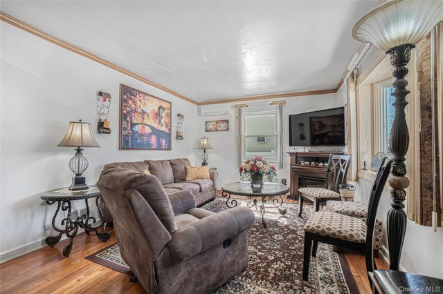 739 N Ascan Street, Elmont, NY 11003