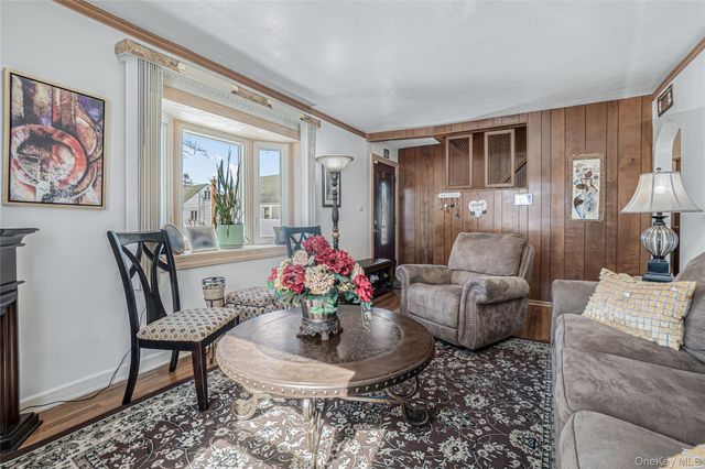 739 N Ascan Street, Elmont, NY 11003