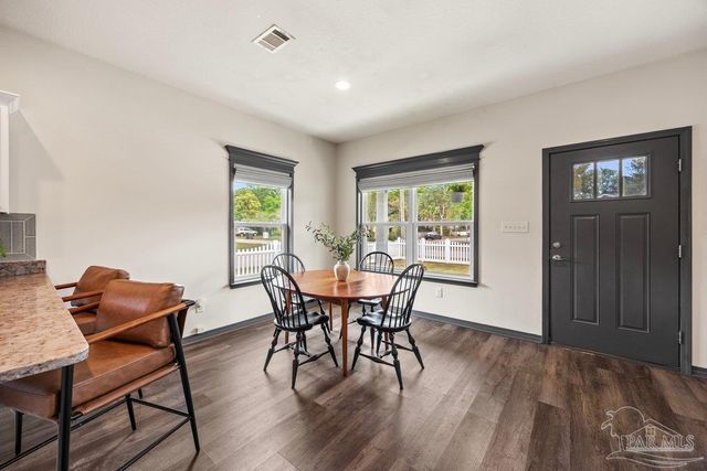 301 Dwight Ave, Pensacola, FL 32507