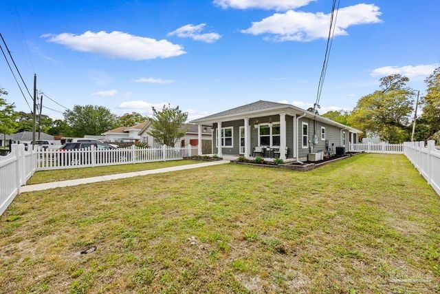301 Dwight Ave, Pensacola, FL 32507