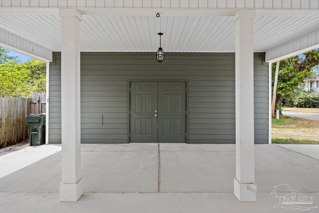 301 Dwight Ave, Pensacola, FL 32507